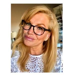 Meet your Posher, Stacy